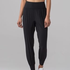Lululemon Sun Setter Jogger